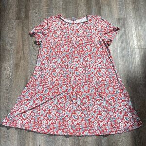Old Navy Women’s Dress in Red and White Floral